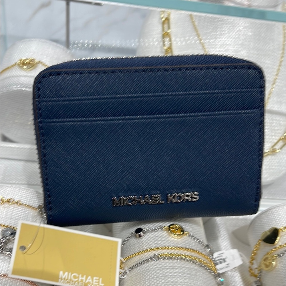 Michael Kors Navy Card Holder - Picture 1 of 16
